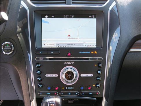 Used 2018 Ford Explorer Limited AWD/4WD image 8