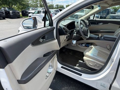 Used 2018 Lincoln MKX Reserve w/ Lincoln MKX Climate Package AWD/4WD image 6