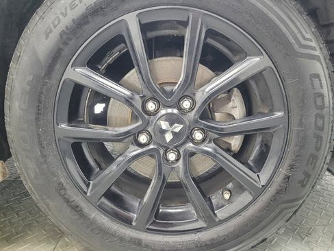 Used 2017 Mitsubishi Lancer LE image 31