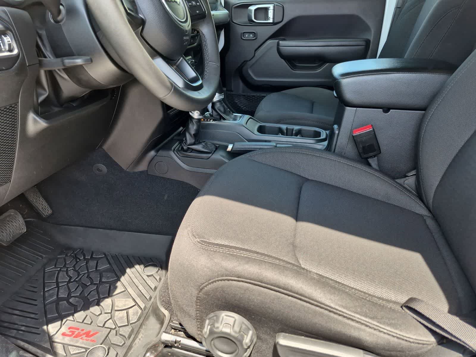 Used 2023 Jeep Gladiator Sport AWD/4WD image 10