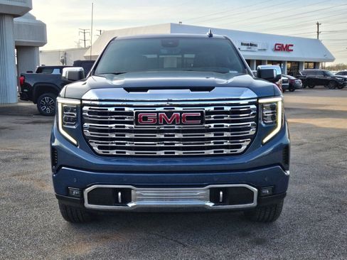 New 2026 GMC Sierra 1500 Denali w/ Denali Reserve Package AWD/4WD image 9