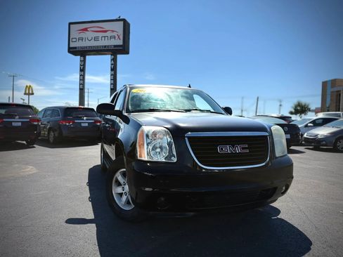 Used 2012 GMC Yukon SLT w/ SLT-2 Equipment Package AWD/4WD image 1