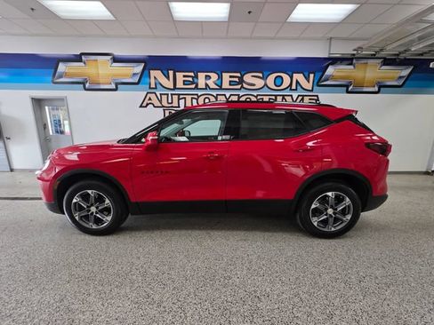 Used 2024 Chevrolet Blazer LT w/ LPO, Black Grille Bar Package AWD/4WD image 4