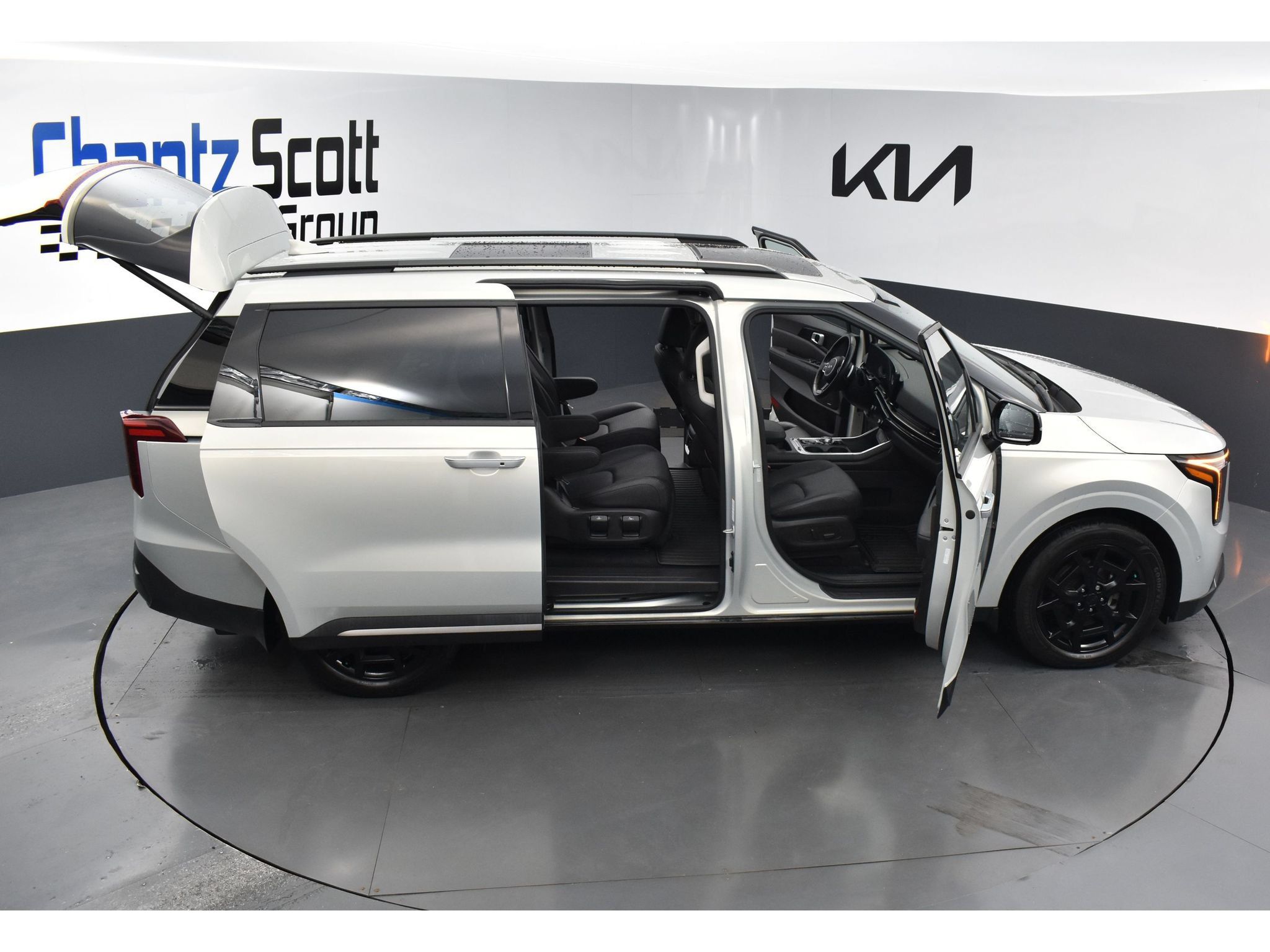 Used 2025 Kia Carnival SX Prestige FWD image 32