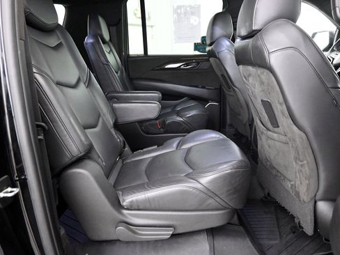 Used 2020 Cadillac Escalade ESV Platinum image 26