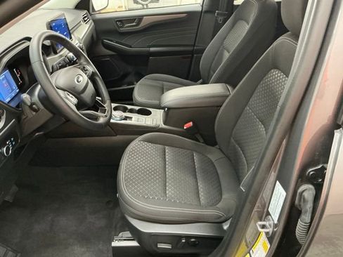 Used 2024 Ford Escape Active image 12