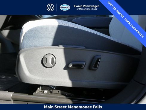 New 2025 Volkswagen ID.4 Pro S image 8