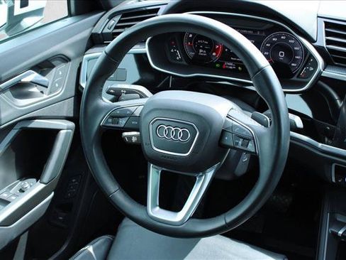 Used 2023 Audi Q3 2.0T Premium Plus w/ Premium Plus Package AWD/4WD image 25