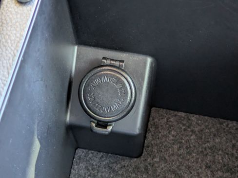 Certified 2024 Subaru Legacy Limited image 31