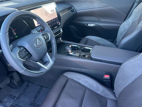 Used 2023 Lexus RX 350h image 10
