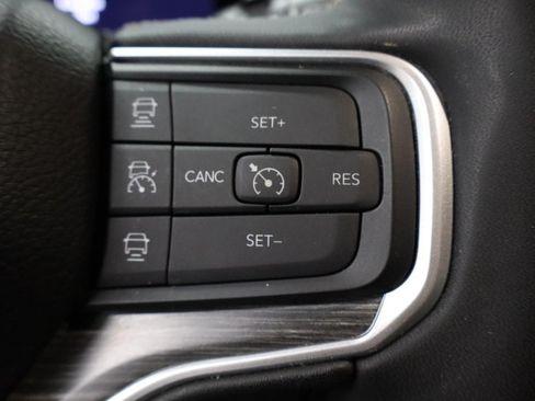 Used 2024 Jeep Wagoneer L Series II w/ Flexible Seating Group AWD/4WD image 18