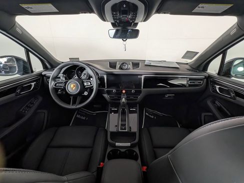 New 2026 Porsche Macan image 20