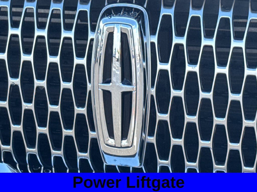 Used 2023 Lincoln Aviator AWD w/ Premium Package image 16