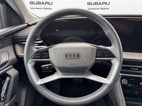 Used 2025 Audi Q5 Premium Plus w/ Premium Plus AWD/4WD image 13