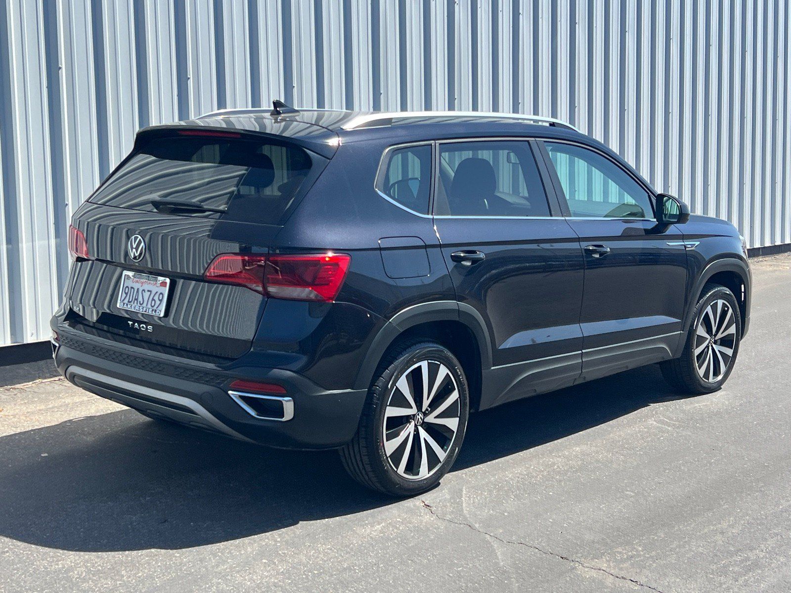 Used 2022 Volkswagen Taos SE FWD image 6
