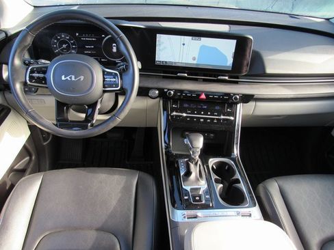 Used 2023 Kia Carnival SX image 14