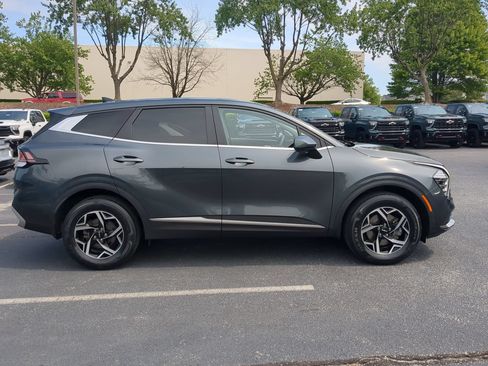 Used 2024 Kia Sportage LX AWD/4WD image 11