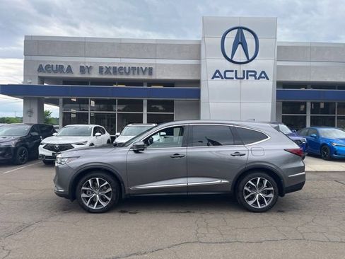 Used 2023 Acura MDX SH-AWD w/ Technology Package image 3