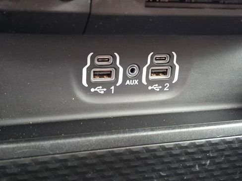 Used 2023 RAM 1500 Laramie AWD/4WD image 25