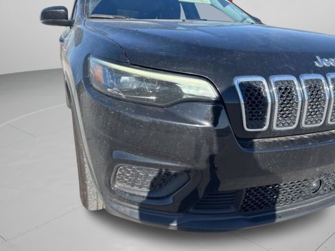 Used 2021 Jeep Cherokee Latitude w/ Safety Group image 34