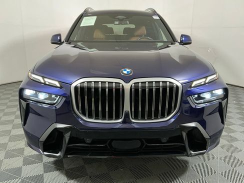 Certified 2024 BMW X7 xDrive40i w/ M Sport Package AWD/4WD image 3