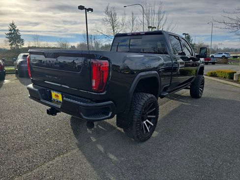 Certified 2022 GMC Sierra 3500 Denali image 6