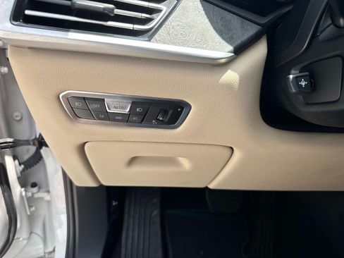 Used 2022 BMW X7 xDrive40i AWD/4WD image 33