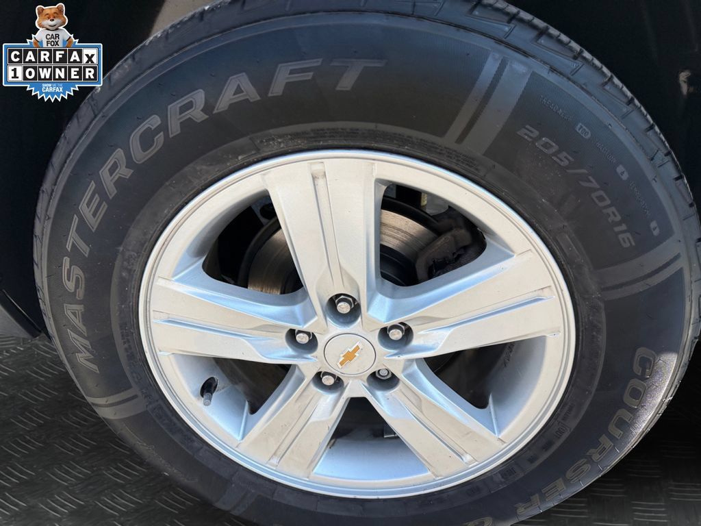 Used 2021 Chevrolet Trax LT w/ Premium Seat Package AWD/4WD image 22