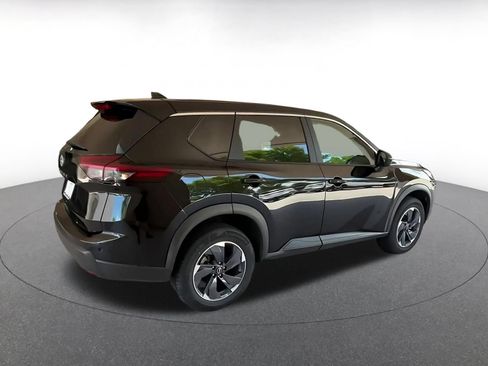 Used 2025 Nissan Rogue SV FWD image 14