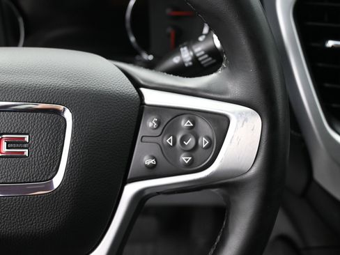 Used 2023 GMC Acadia SLT w/ Technology Package image 12