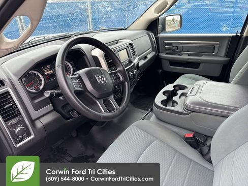 Used 2020 RAM 1500 Classic SLT image 5