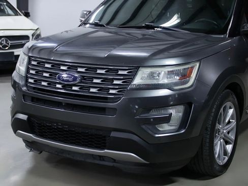 Used 2016 Ford Explorer Limited image 5