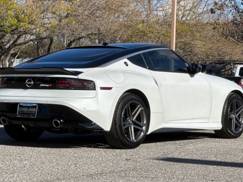 Used 2024 Nissan Z Sport w/ Floor Mat Package image 4