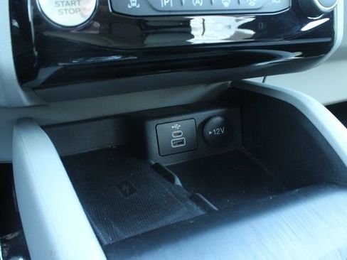 Used 2024 Ford Escape Platinum w/ Class II Trailer Tow Package AWD/4WD image 20