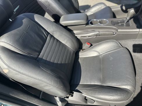 Used 2002 Ford Thunderbird Deluxe image 17