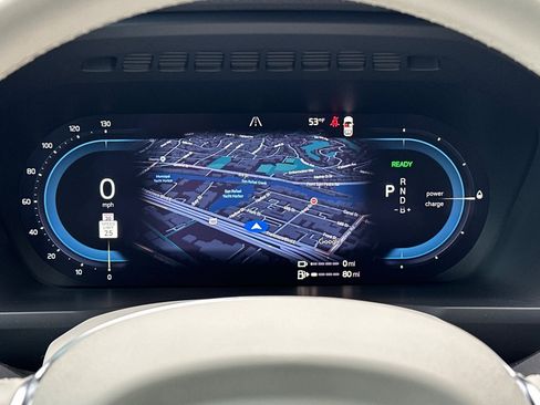 Certified 2025 Volvo XC90 T8 Plus w/ Protection Package image 28