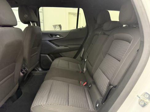 Used 2026 Chevrolet Equinox LT AWD/4WD image 23