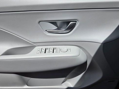 New 2026 Hyundai Kona Limited FWD image 14