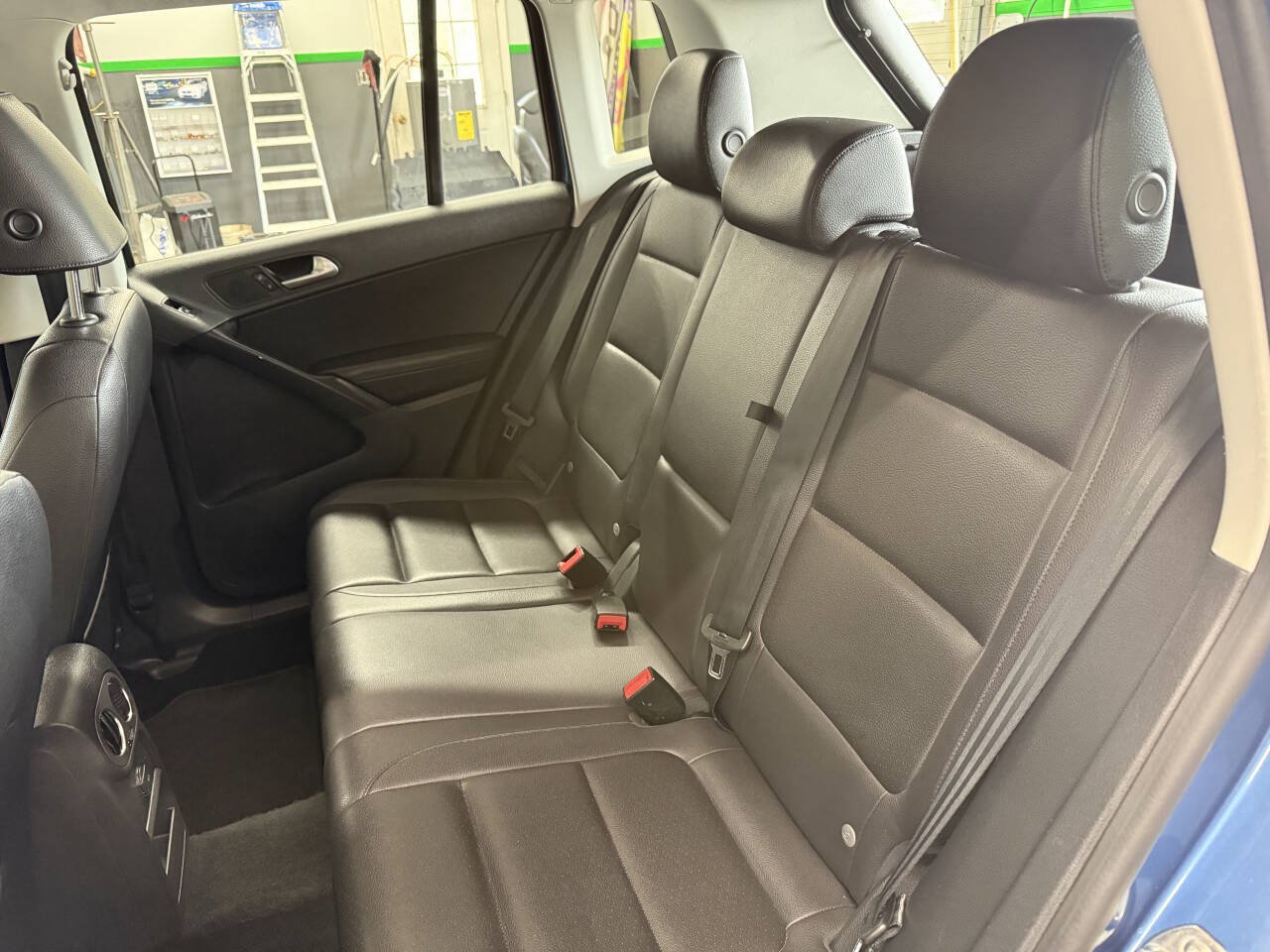 Used 2017 Volkswagen Tiguan S AWD/4WD image 14