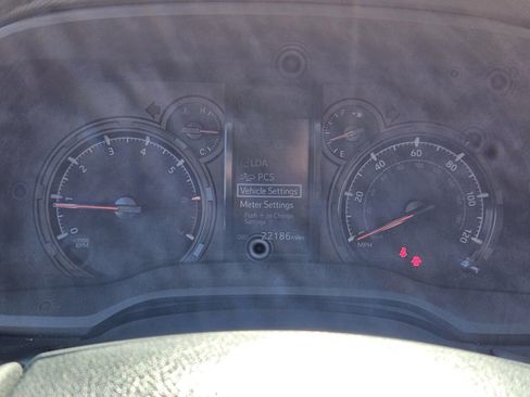 Used 2021 Toyota 4Runner SR5 Premium w/ Moonroof Package AWD/4WD image 22
