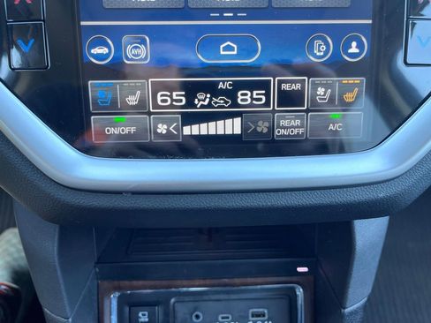 Used 2023 Subaru Ascent Touring AWD/4WD image 19