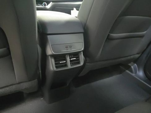 New 2026 Chevrolet Equinox LT image 23