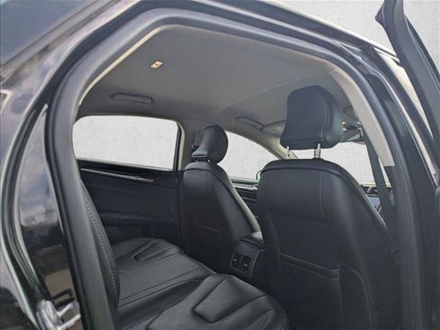 Used 2019 Ford Fusion Energi Titanium FWD image 14