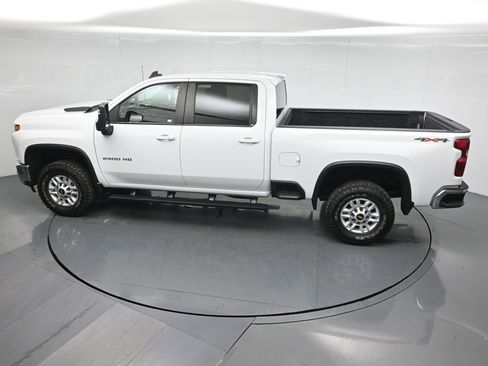 Used 2022 Chevrolet Silverado 2500 LT w/ All Star Edition image 45