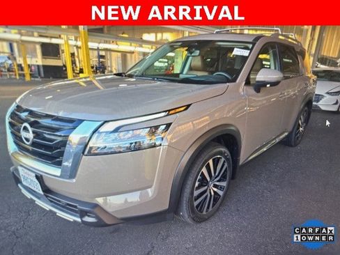 Certified 2024 Nissan Pathfinder Platinum w/ Cargo Package image 3