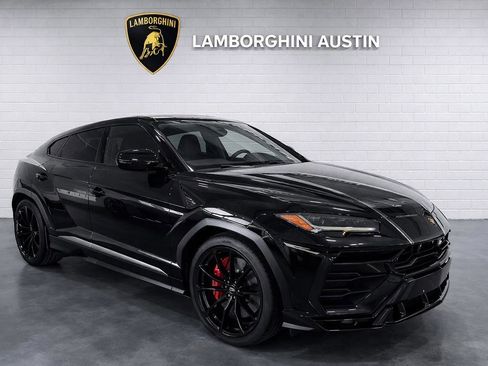 Used 2019 Lamborghini Urus image 1