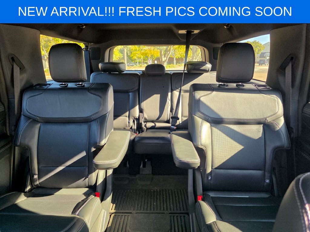 Used 2025 Ford Expedition Max Platinum w/ Stealth Performance Package AWD/4WD image 12