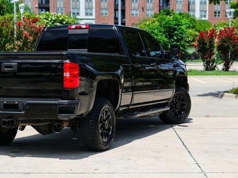 Used 2019 Chevrolet Silverado 2500 LTZ w/ Duramax Plus Package AWD/4WD image 27