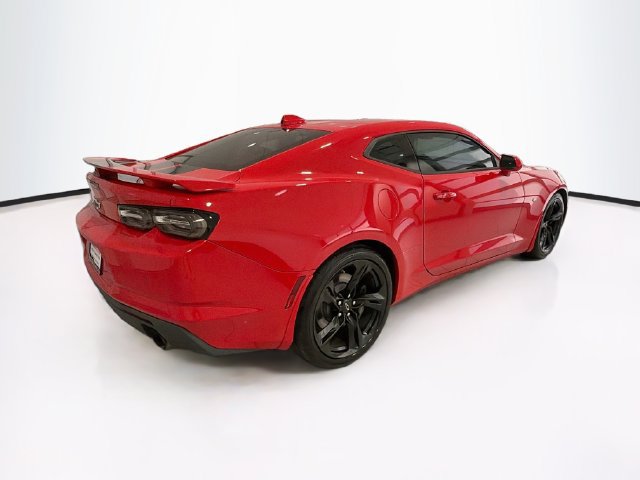 Used 2021 Chevrolet Camaro SS RWD image 7