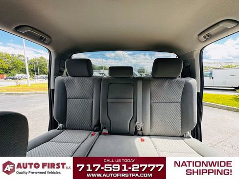 Used 2013 Toyota Tundra 4x4 CrewMax image 18